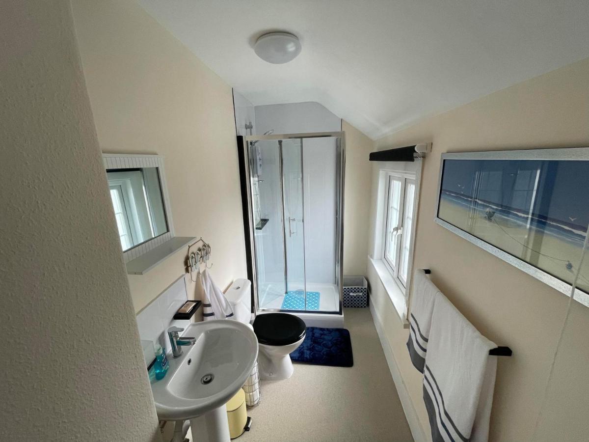 The Kings Arms Inn Stratton  ภายนอก รูปภาพ